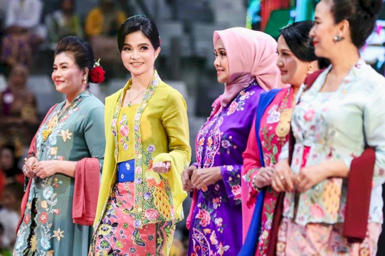 Kebaya Ditetapkan Sebagai Warisan Budaya Tak Benda Asal Indonesia