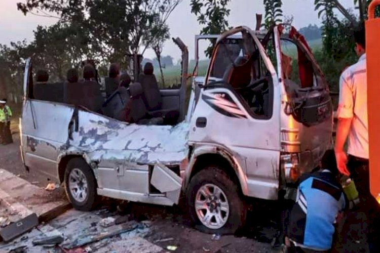 8 Orang Tewas Dan 14 Luka-luka Akibat Kecelakaan Di Tol Cipali ...