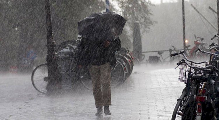 Prakiraan Cuaca Kota Bandung dan Sekitarnya, 11 November 2022: Hujan Terjadi pada siang dan Malam Hari Nanti