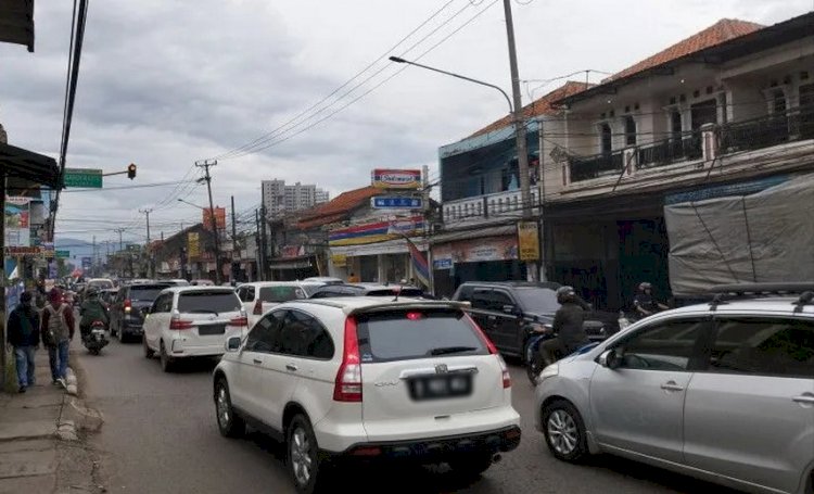 Bupati Bandung Sebut Harus Ada Jalan Layang di Jalan Bojongsoang