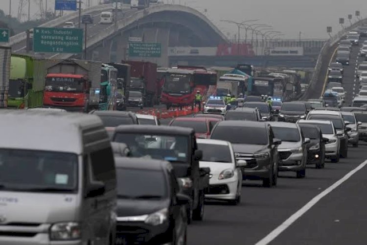 Jalan Tol Layang MBZ Terapkan Sistem Buka Tutup Akibat Kemacetan Yang ...