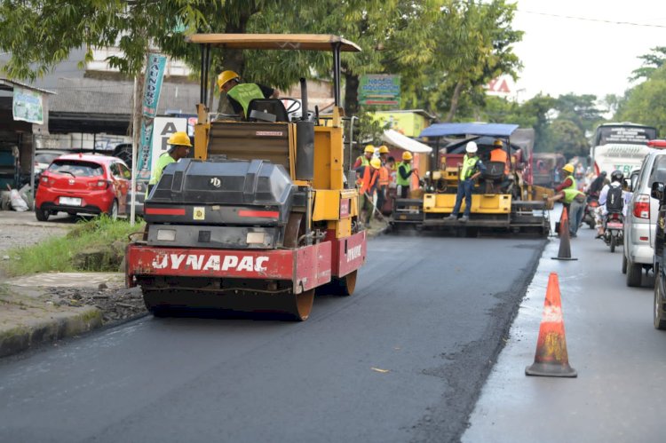 Pemprov Jabar Telah Kerjakan Perbaikan Jalan Sepanjang 130 Kilometer