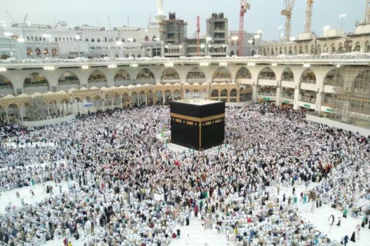 Lakukan Tawaf Ifadah Jemaah Haji Padati Masjidil Haram Hari Ini