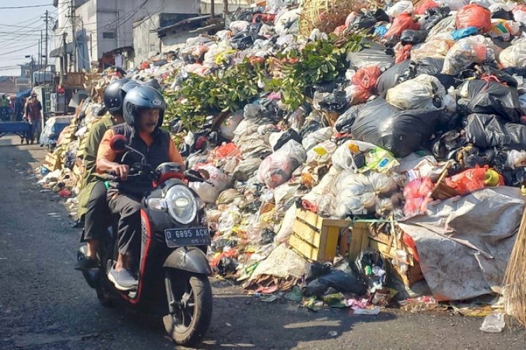 Dari Total 1.600 Ton Sampah Kota Bandung, Kini Hanya 900 Ton Dibuang Ke ...