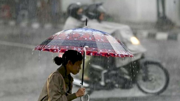 Waspada! BMKG Perkirakan Hujan Lebat Guyur Beberapa Daerah di Indonesia pada Senin, 15 April 2024