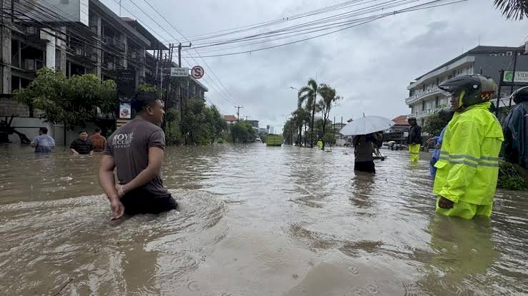 Bali Status Darurat Bencana Banjir 1 Pekan 2 Bali Status Darurat Bencana Banjir 1 Pekan